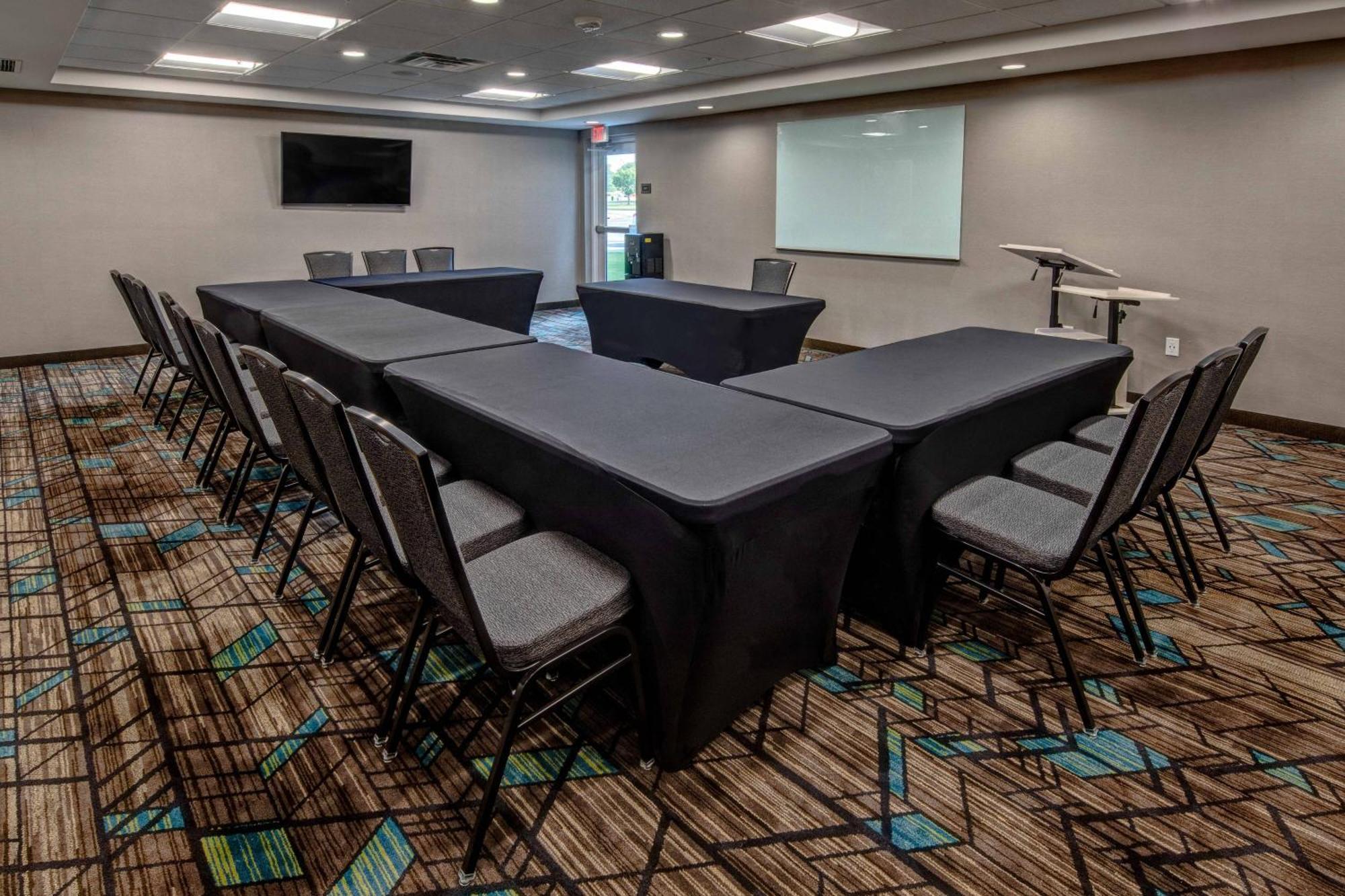 Residence Inn By Marriott Tulsa Midtown Bagian luar foto