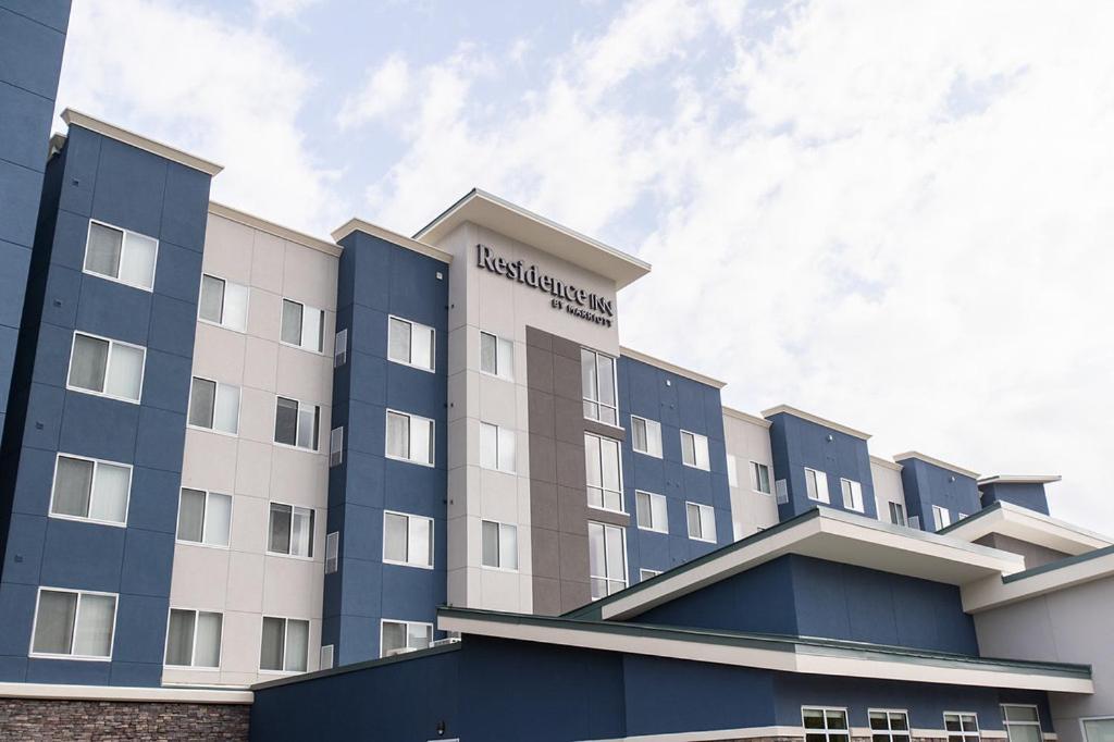 Residence Inn By Marriott Tulsa Midtown Bagian luar foto